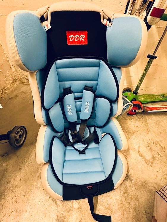 Auto-Kindersitze: Kindersitz – Neu (gemäss Beschreibung) aus Uznach von sylvia.strub