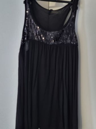 Shirt Gr.M mit glänzenden Pailetten,  neu