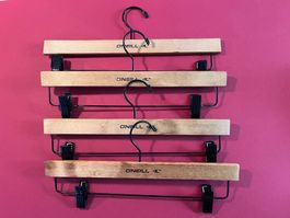 O'NEILL, Kleiderbügel Holz, 4 Stück