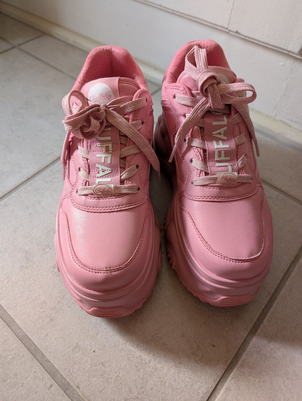 Buffalo Scarpe da donna: Buffalo Plateau Sneaker 39 – Usato da Frauenfeld venduto da Shiranui 1