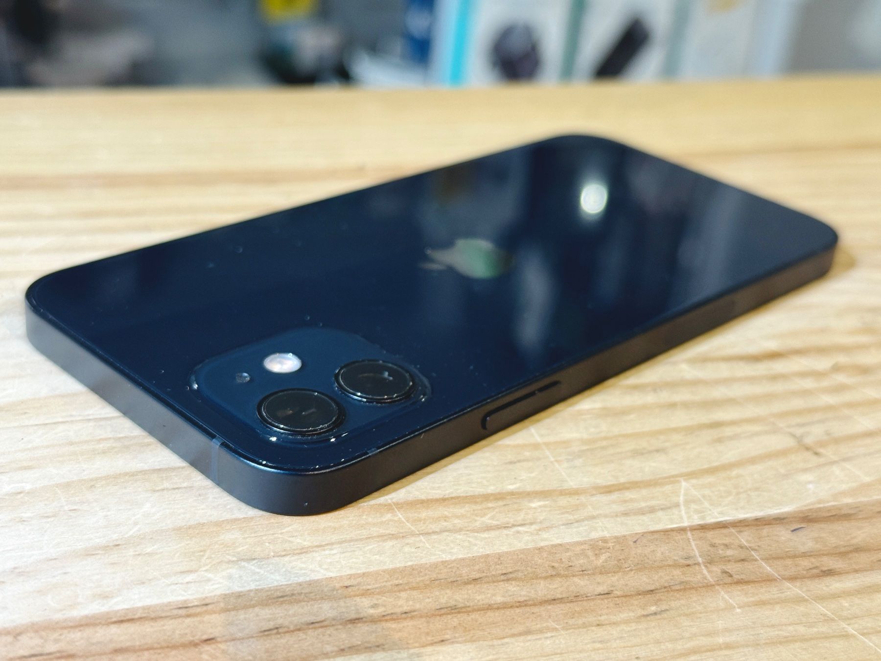 Apple Handys / Smartphones: Châssis Complet iPhone 12-Connecteur de Charge+Batterie Noir – Gebraucht aus Morges von DA-repa 3