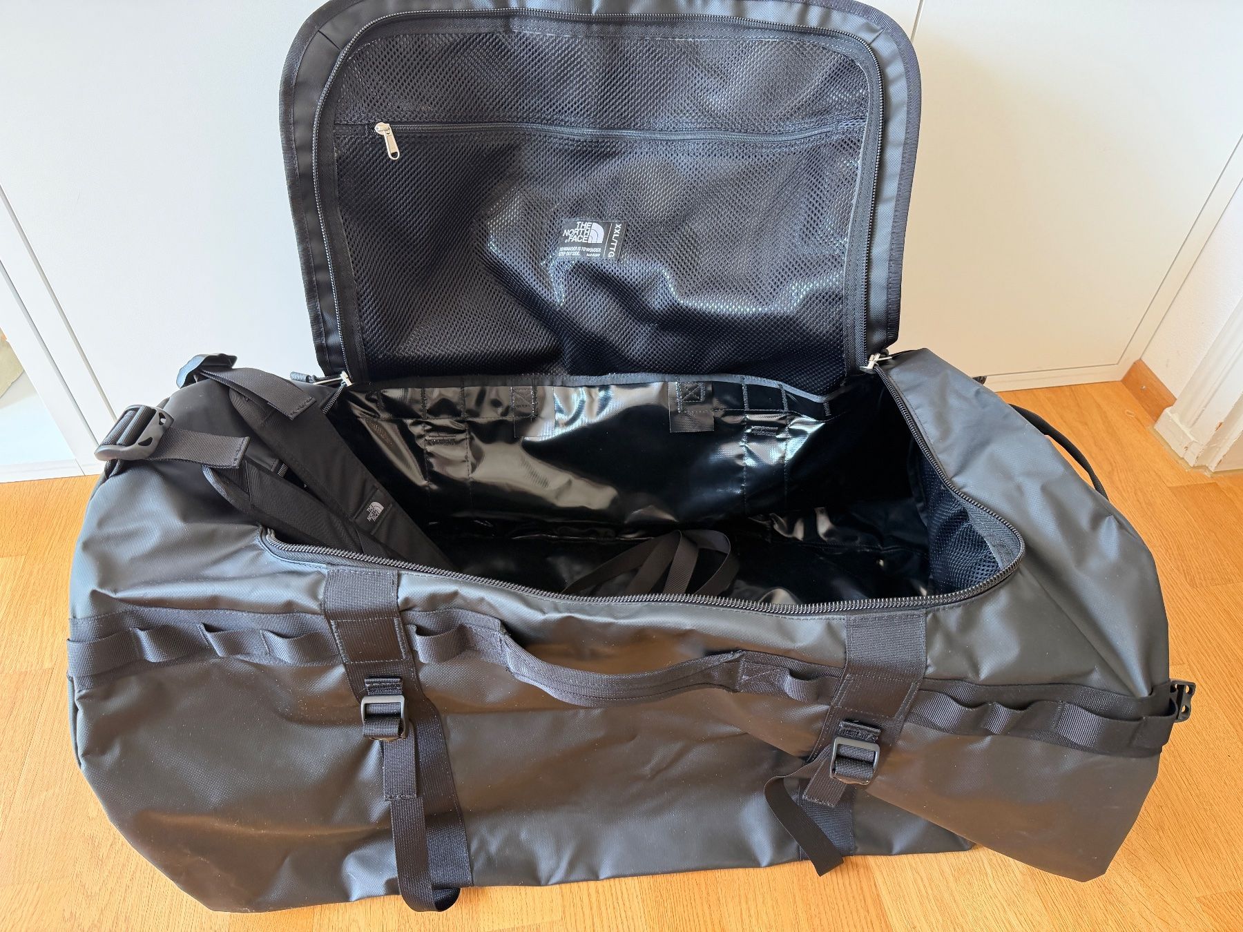 North Face Sacs: North Face Reisetasche XXL – Neuf avec emballage d'origine à Malans GR par Eitschi 2