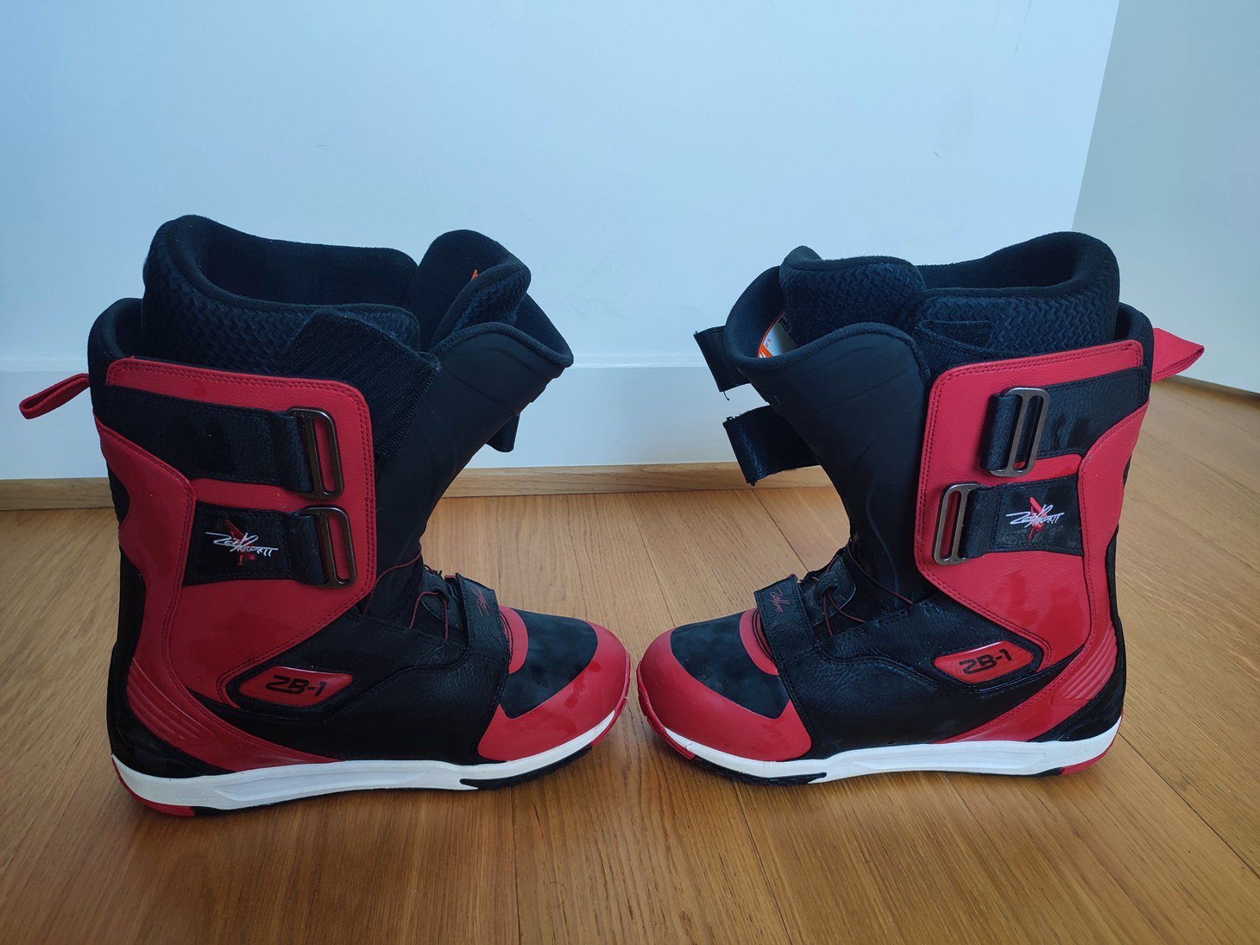 Scarpe da uomo: 32 ZB-1 BOA Snowboard Boots Size 10,5 – Usato da Carouge GE venduto da mer_t68g