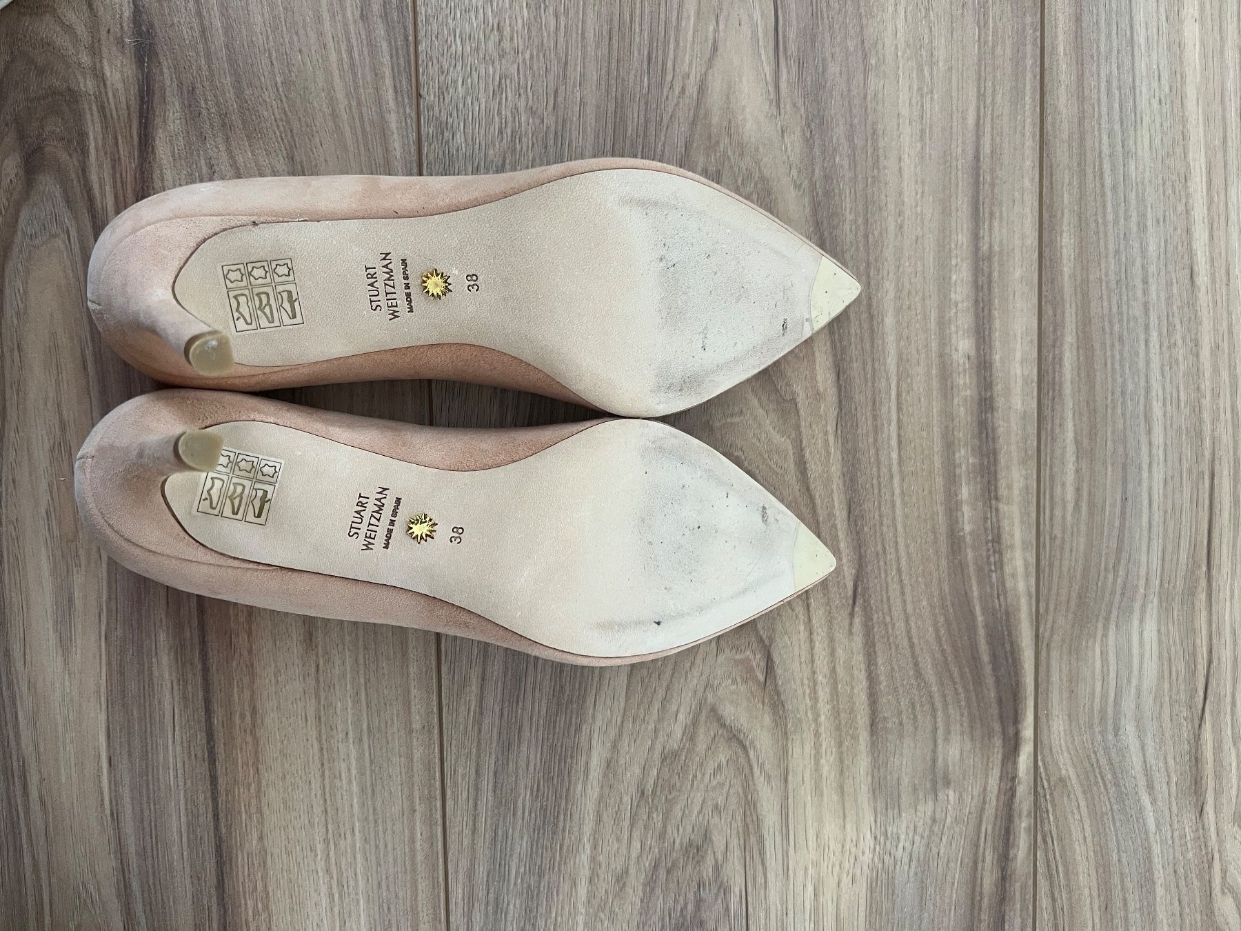 Stuart Weitzman Scarpe da donna: Stuart Weitzman pump, size 38, like new – Usato da Arzier Le Muids venduto da oma_w5bq 4