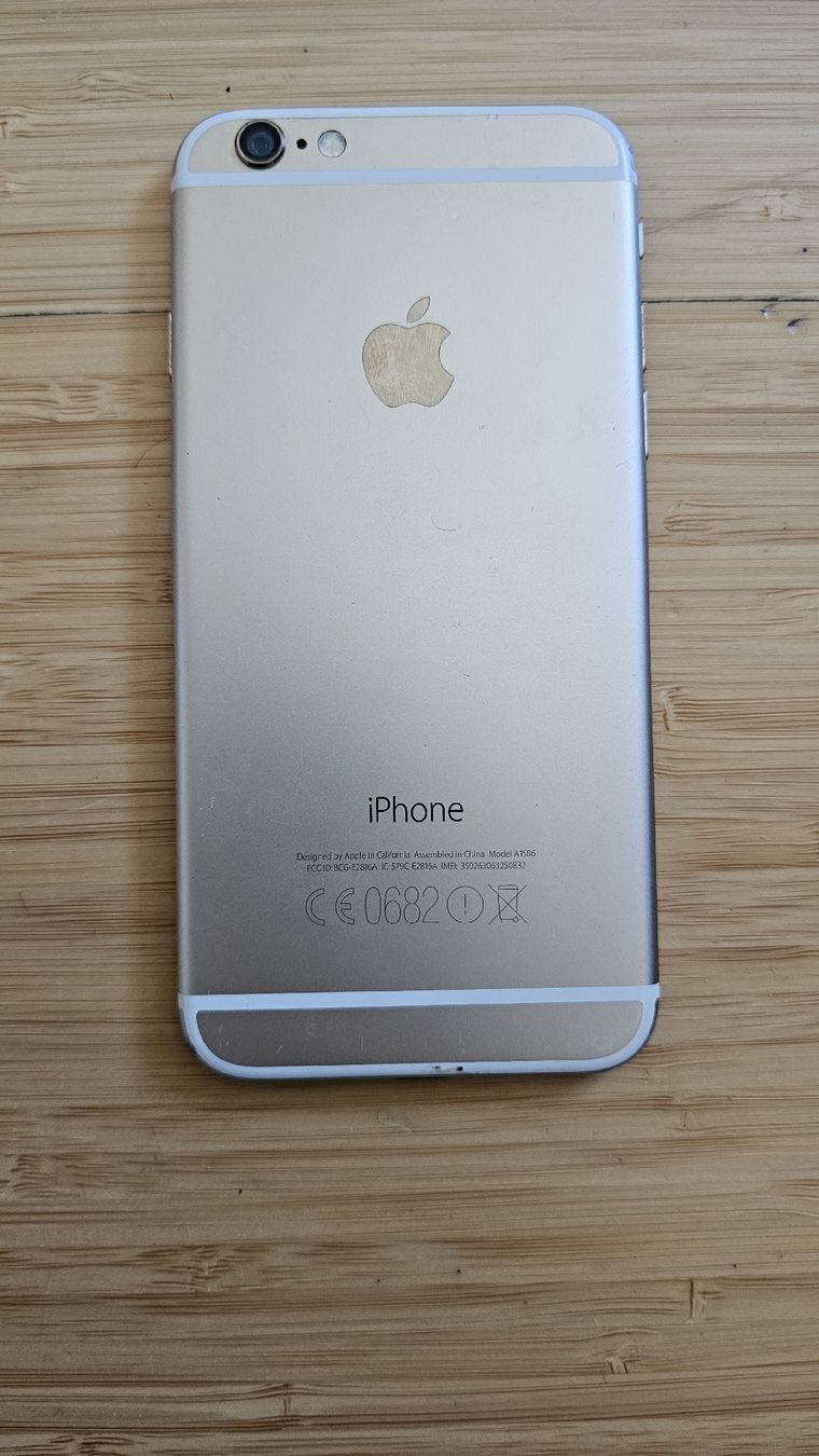 Apple Handys / Smartphones: iPhone 6 - 64 GB - Gold  – Gebraucht aus Ehrikon von noa_vyp5 3