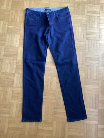 Trussardi Jeans Hose dunkelblau Grösse 31 45 guter Zustand
