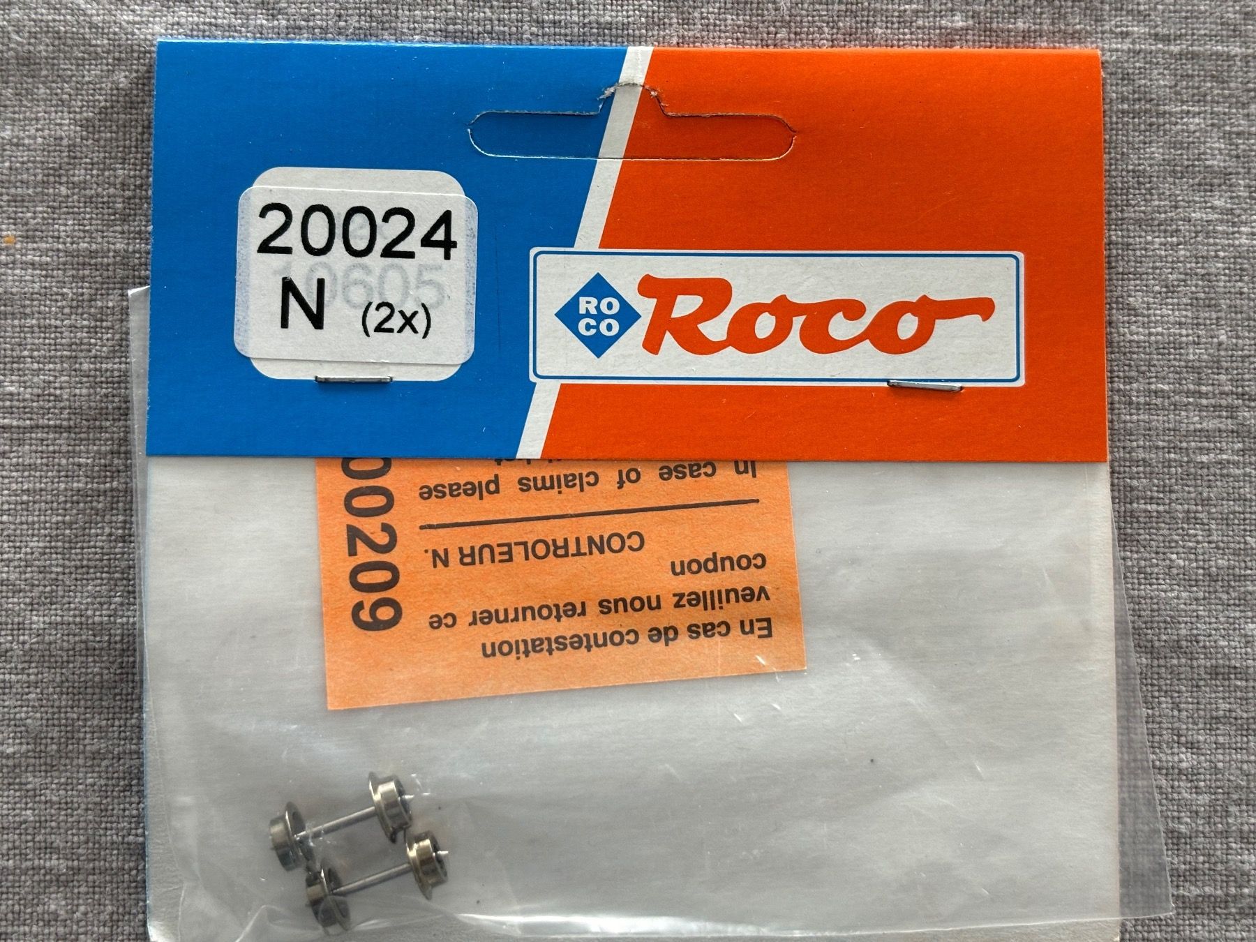 Roco Modellini di ferrovie: Roco / Fleischmann 20024 Radsatz 5 mm 2 Stück – Nuovo e nell'imballaggio originale da Hauterive NE venduto da eriamch