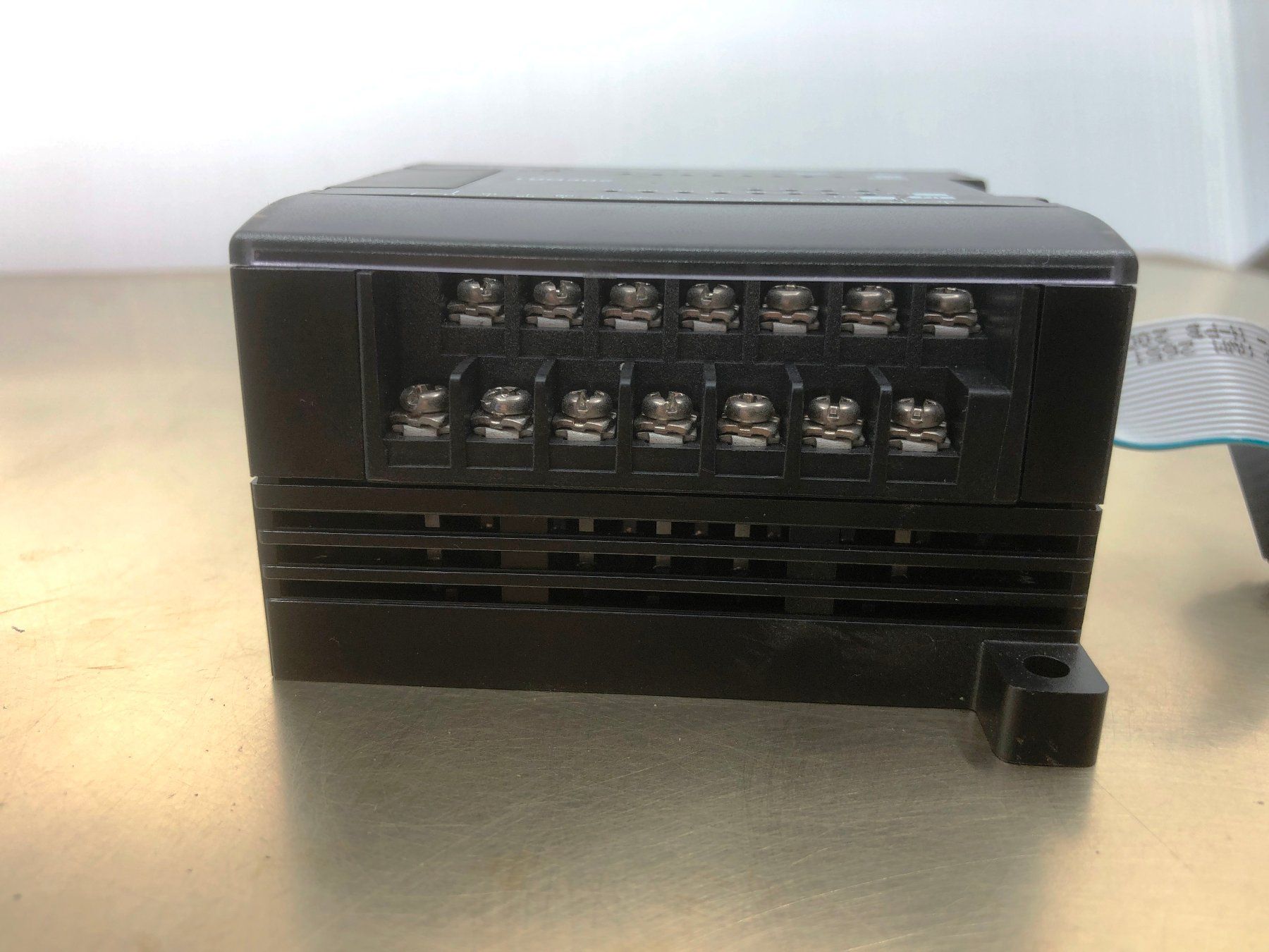 Componenti elettronici: Omron CP1W-20EDR1 In/Out Unit – Usato da Laufenburg venduto da Sirluger 3