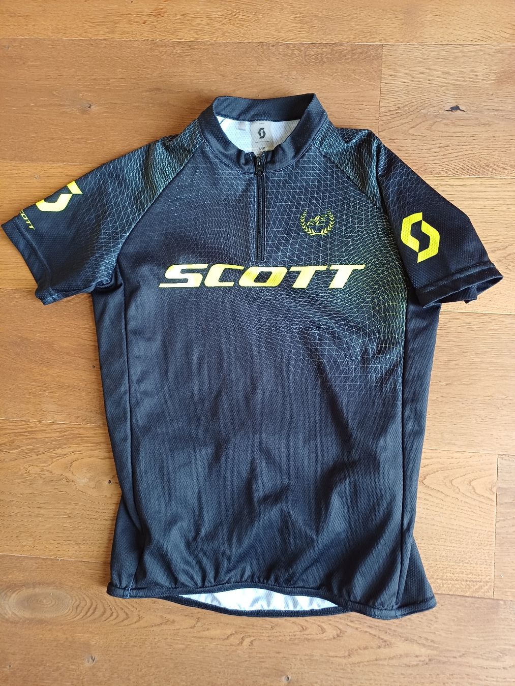 Scott Scarpe, pantaloni & magliette da ginnastica: Biketrikot Scott Grösse 152 – Usato da Kollbrunn venduto da mitglied2007