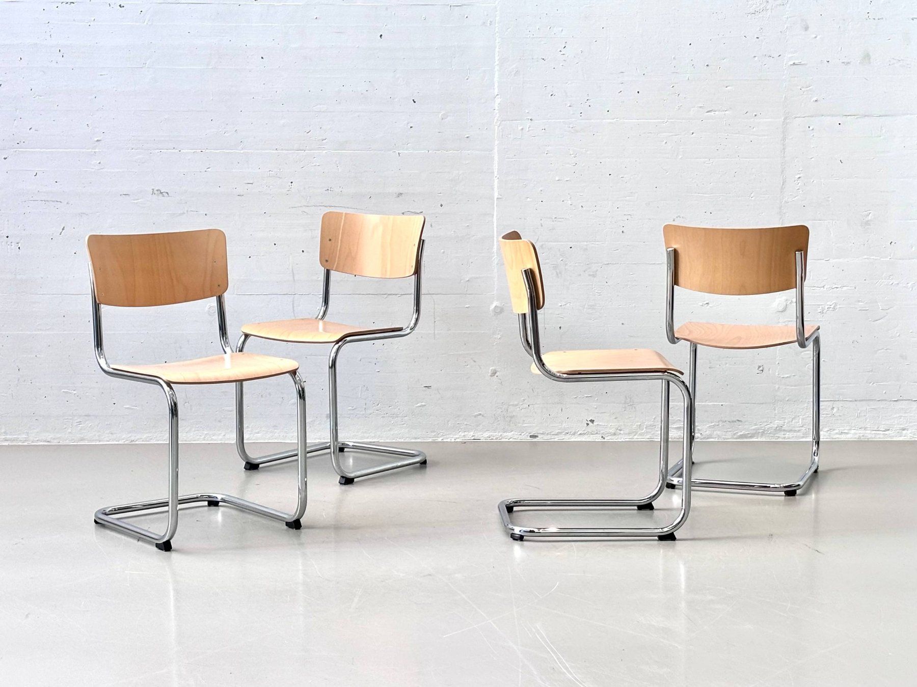 Thonet Sedie: Thonet S43 Freischwinger von Mart Stam – Usato da Zürich venduto da LeMoege