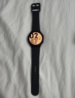 Samsung Galaxy Watch4 40mm Schwarz + Ladekabel 