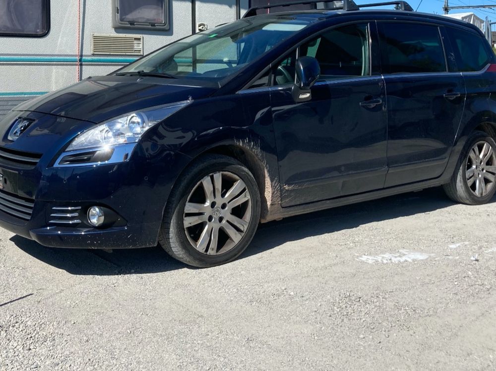 Peugeot 5008 1.6i Turbo