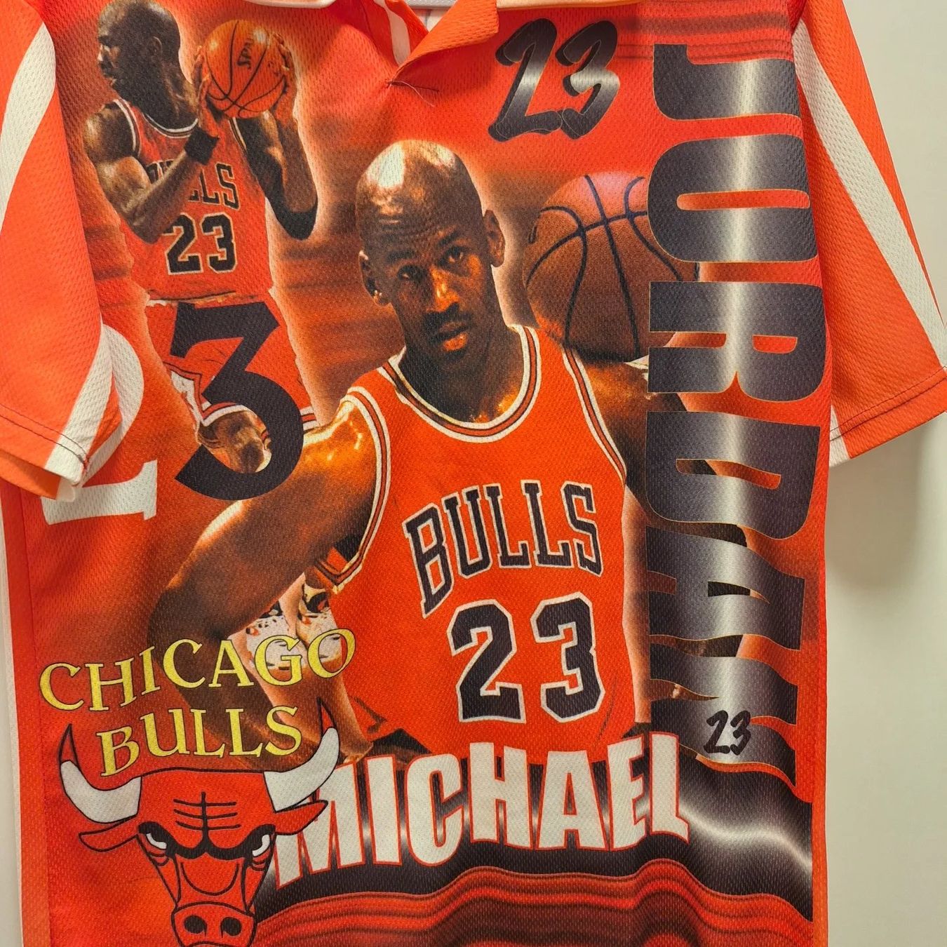 Leibchen & Hosen: CHICAGO BULLS MICHAEL JORDAN TRIBUTE XL – Gebraucht aus Bellinzona von  3