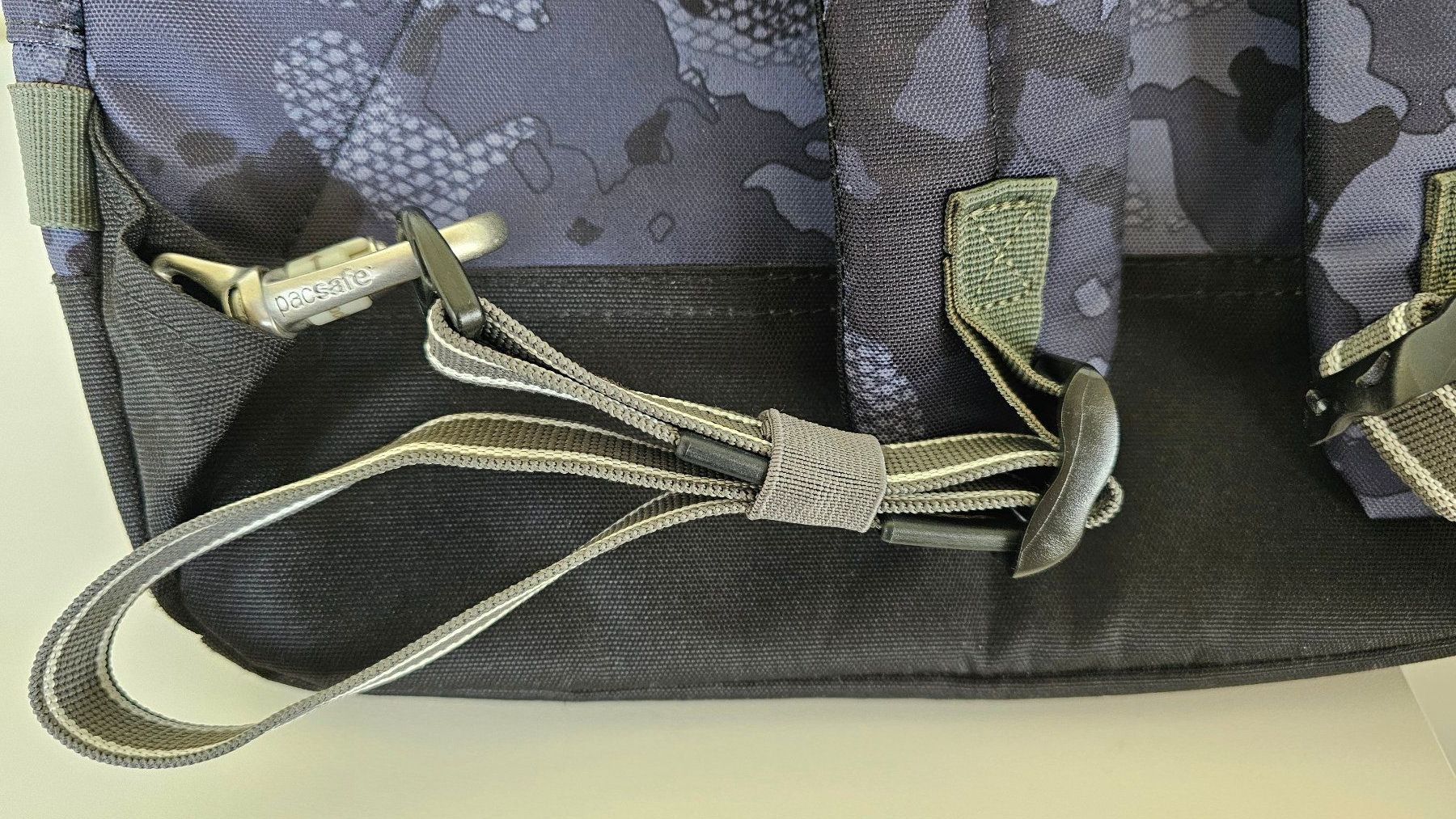 Pacsafe Sacs à dos: pacsafe Rucksack 20l – D'occasion à Uitikon Waldegg par Haydee12 4