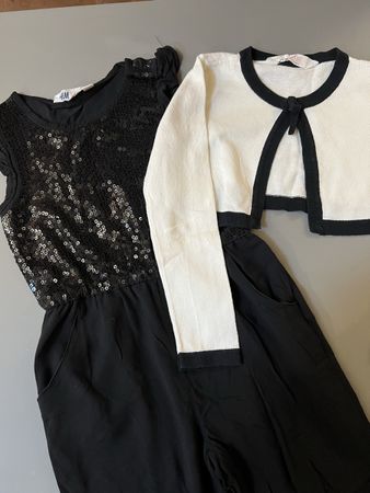 Kleiderpaket Mädchen Gr.116/122 Overall Jumpsuit Bolero