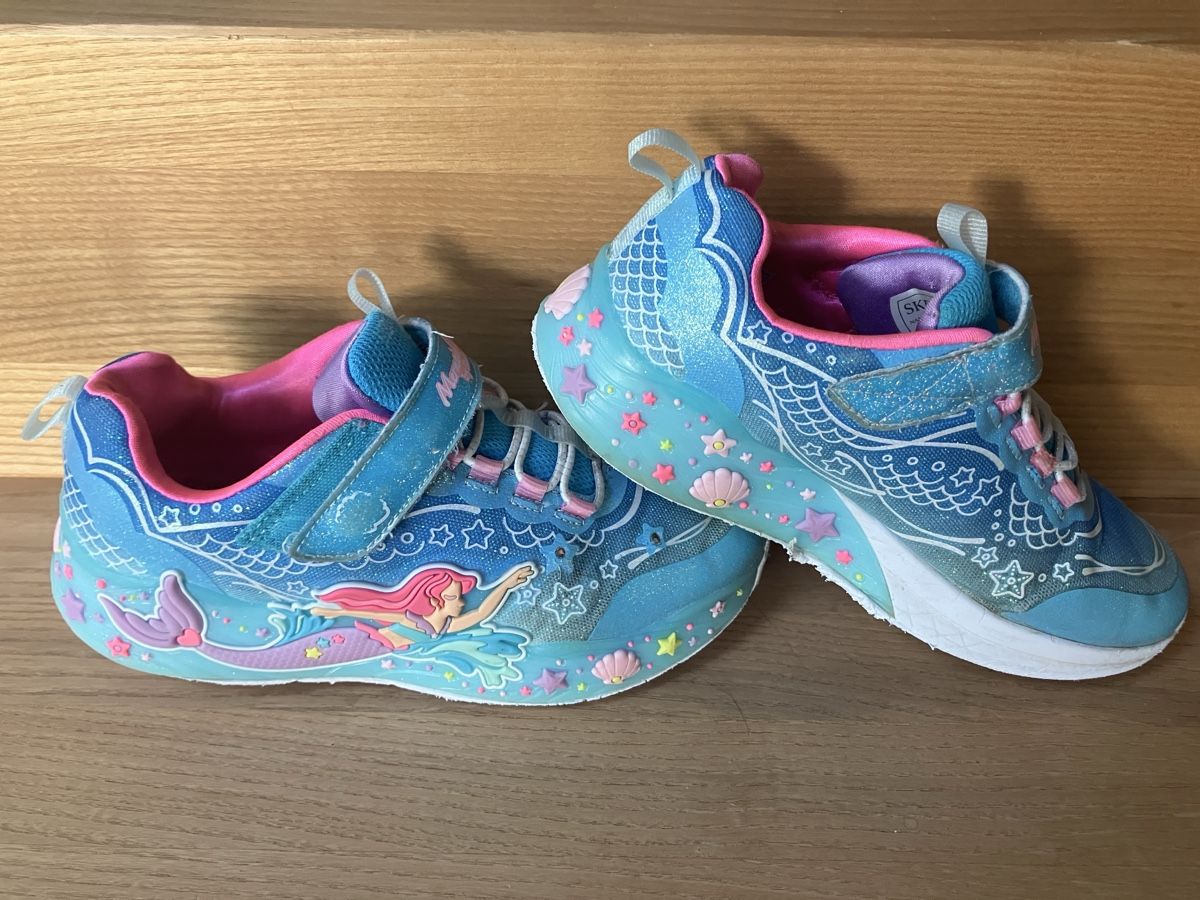 CMP Scarpe per ragazze: Trekkingschuhe und Sketchers 33/34 – Usato da Filzbach venduto da Westen1244 7