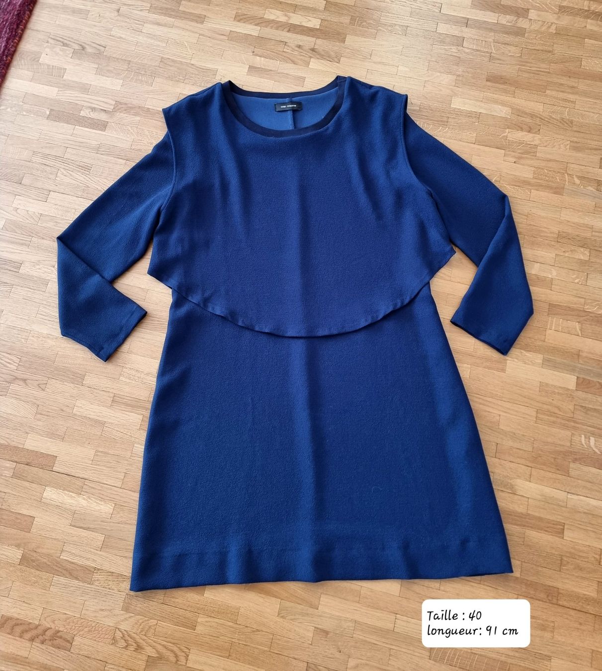 Vestiti: Robe Cop.Copine bleue manches longues – Usato da Veyrier venduto da Leilazizou