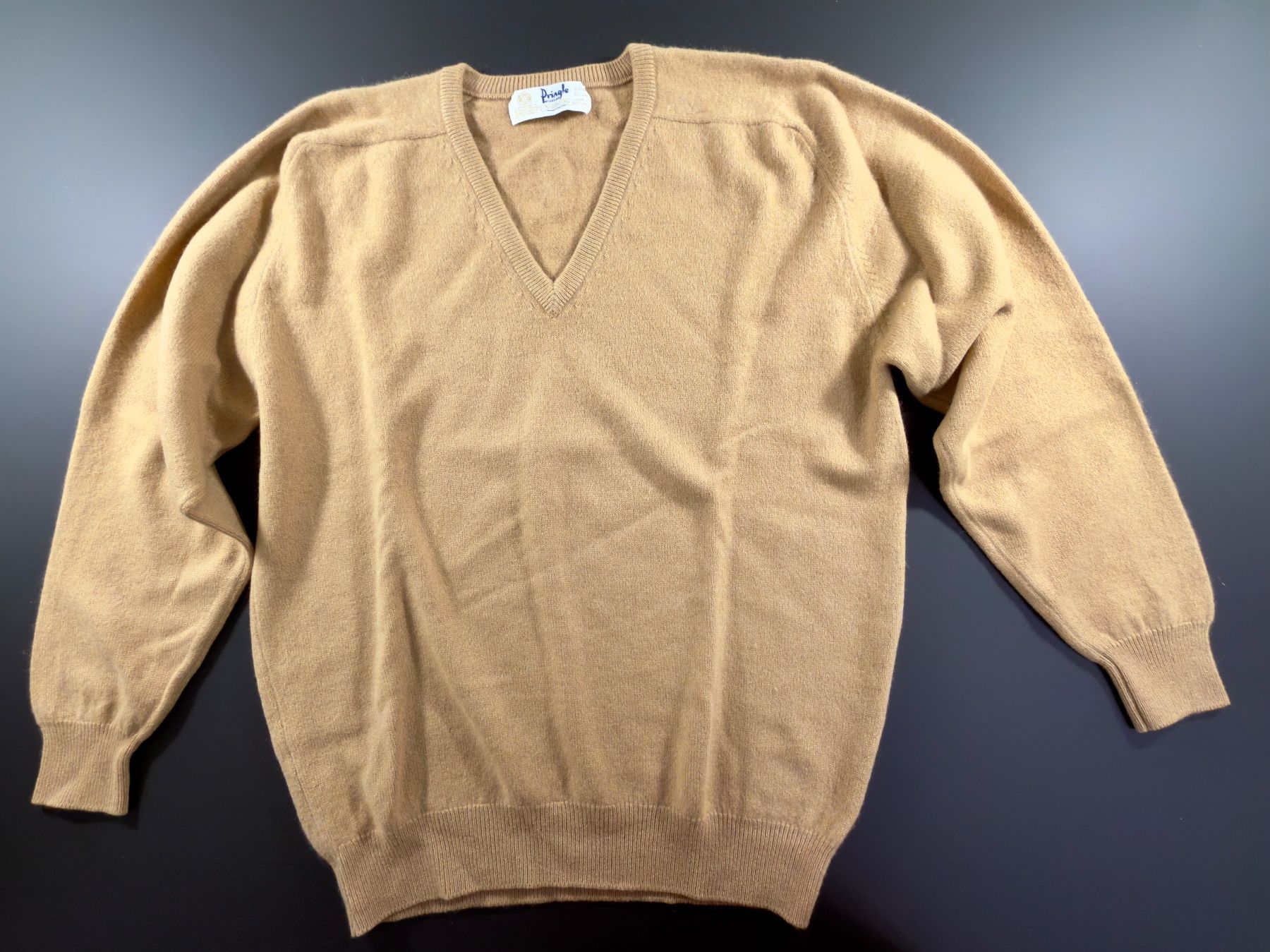 Pringle Maglioni & Felpe: Kaschmir Pullover Pringle Schottland - Farbe Camel 44 – Nuovo (secondo la descrizione) da Au ZH venduto da swissmatchpoint 1