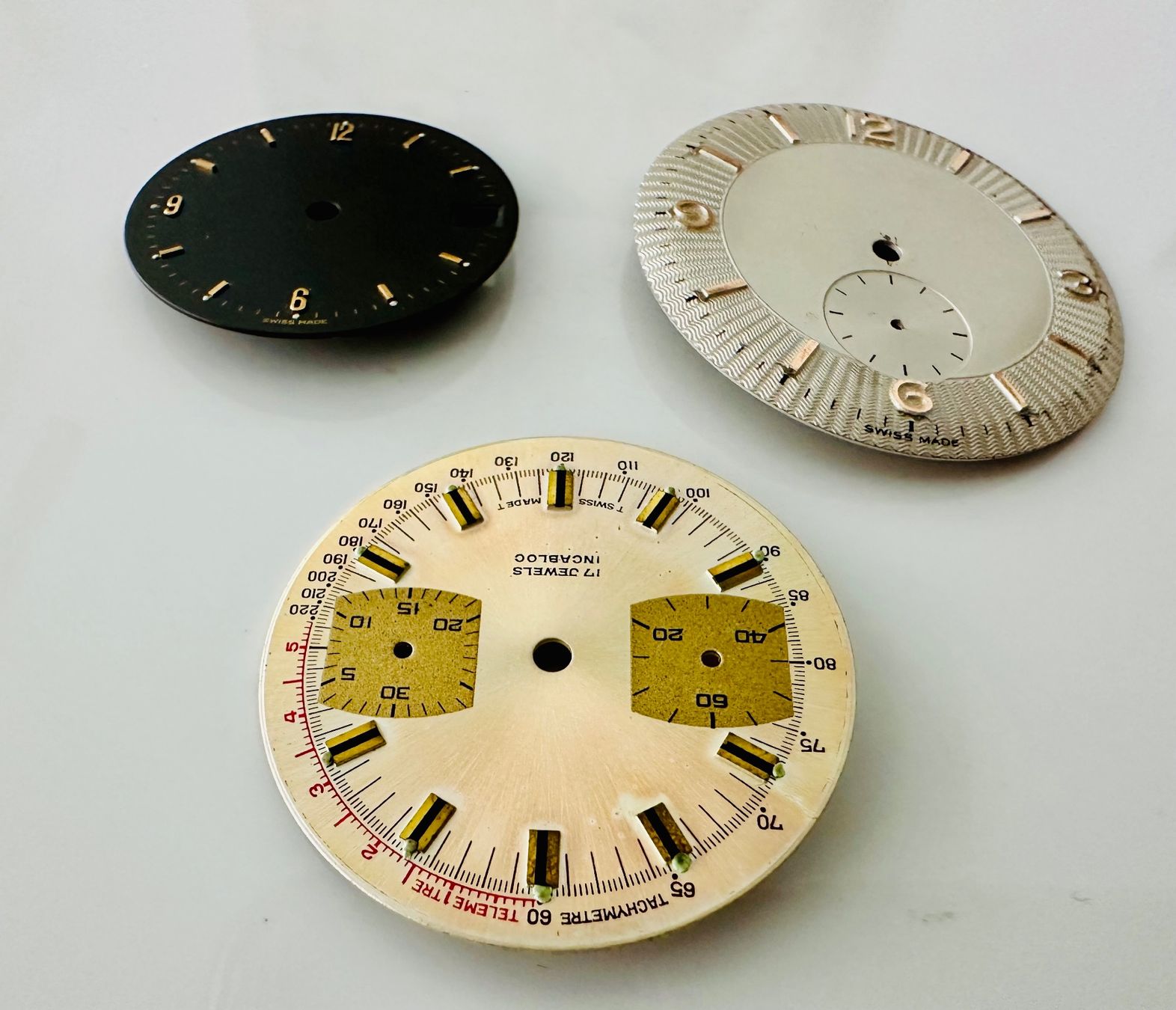 Swiss Orologi: LOT DE 3 CADRANS – Usato da Conthey venduto da advisia 1