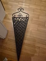 Eisenvase für an die Wand