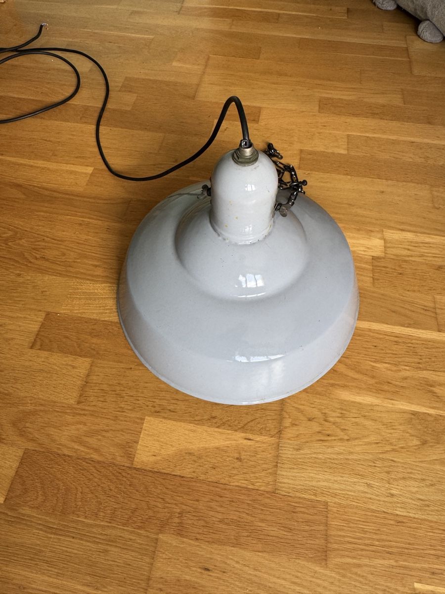 Bag Turgi Lampade: Industrielampe BAG TURGI – Usato da Zürich venduto da jcortis
