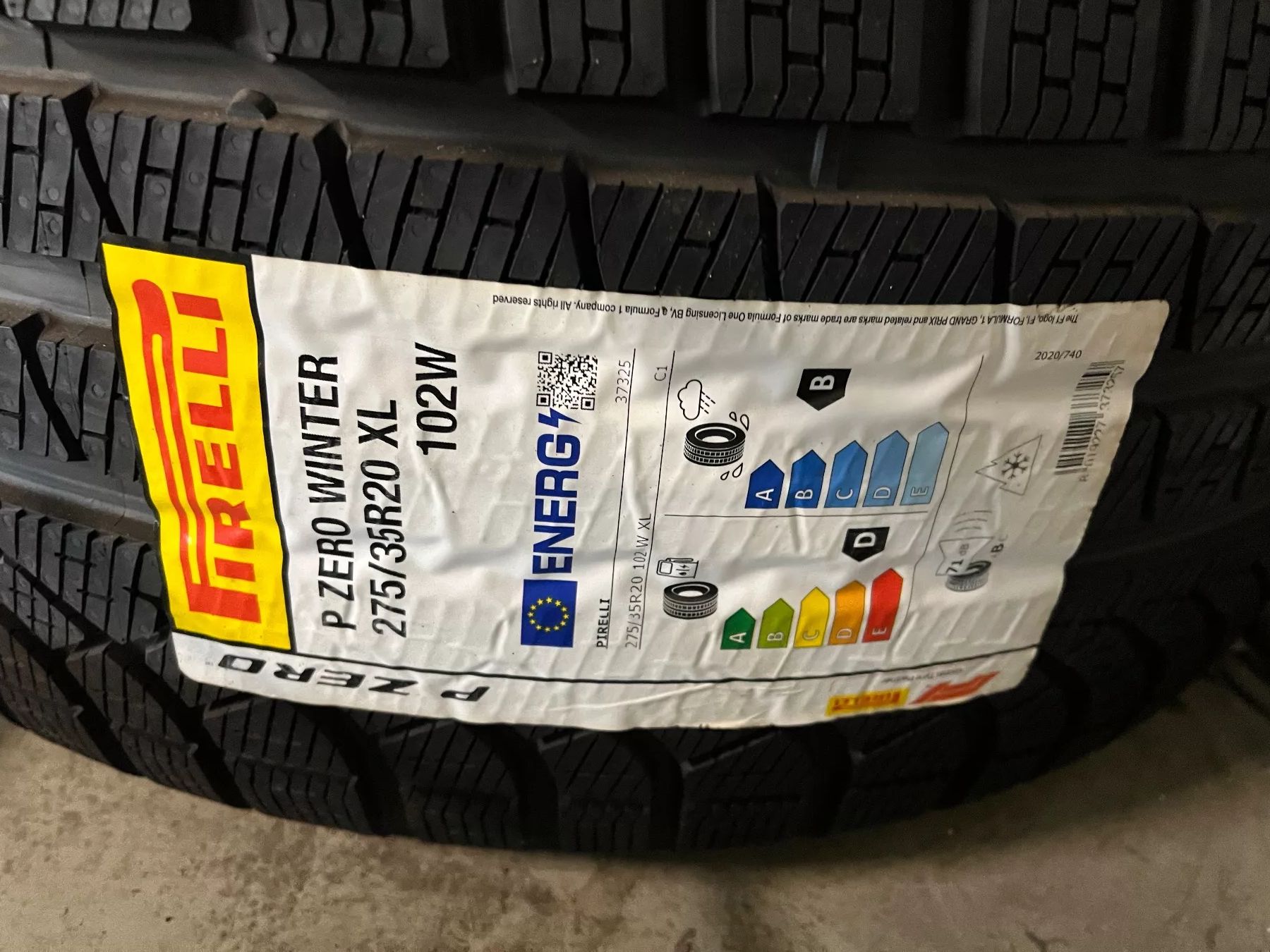 Pirelli Pneumatici & Ruote complete: 2x 275/35R20 102W Pirelli Winter P Zero – Nuovo (secondo la descrizione) da Appenzell venduto da Sefaag 1