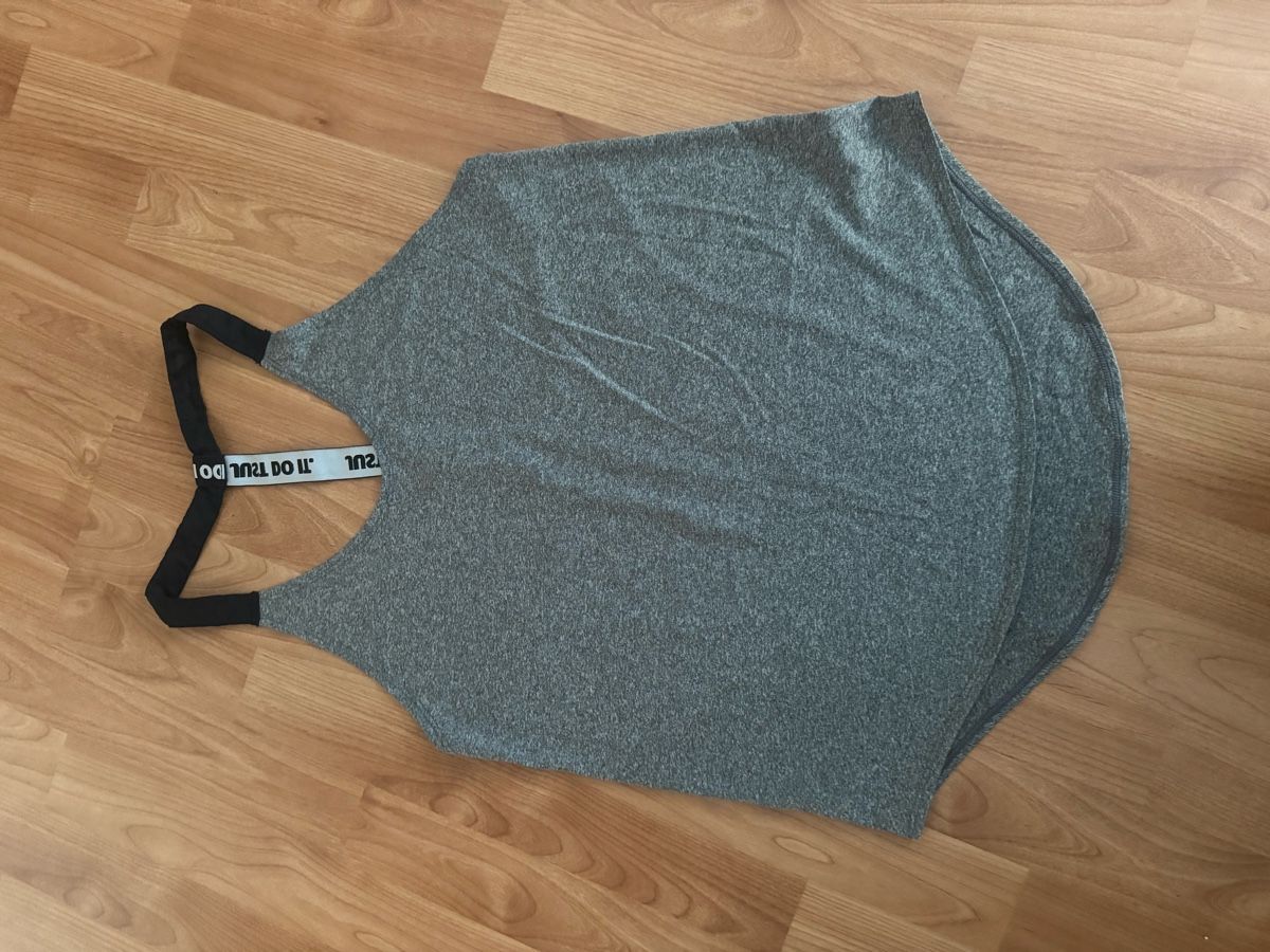 Nike Tops: Nike Dri-Fit Tanktop – Neu (gemäss Beschreibung) aus Zeglingen von nor_6sjq 2