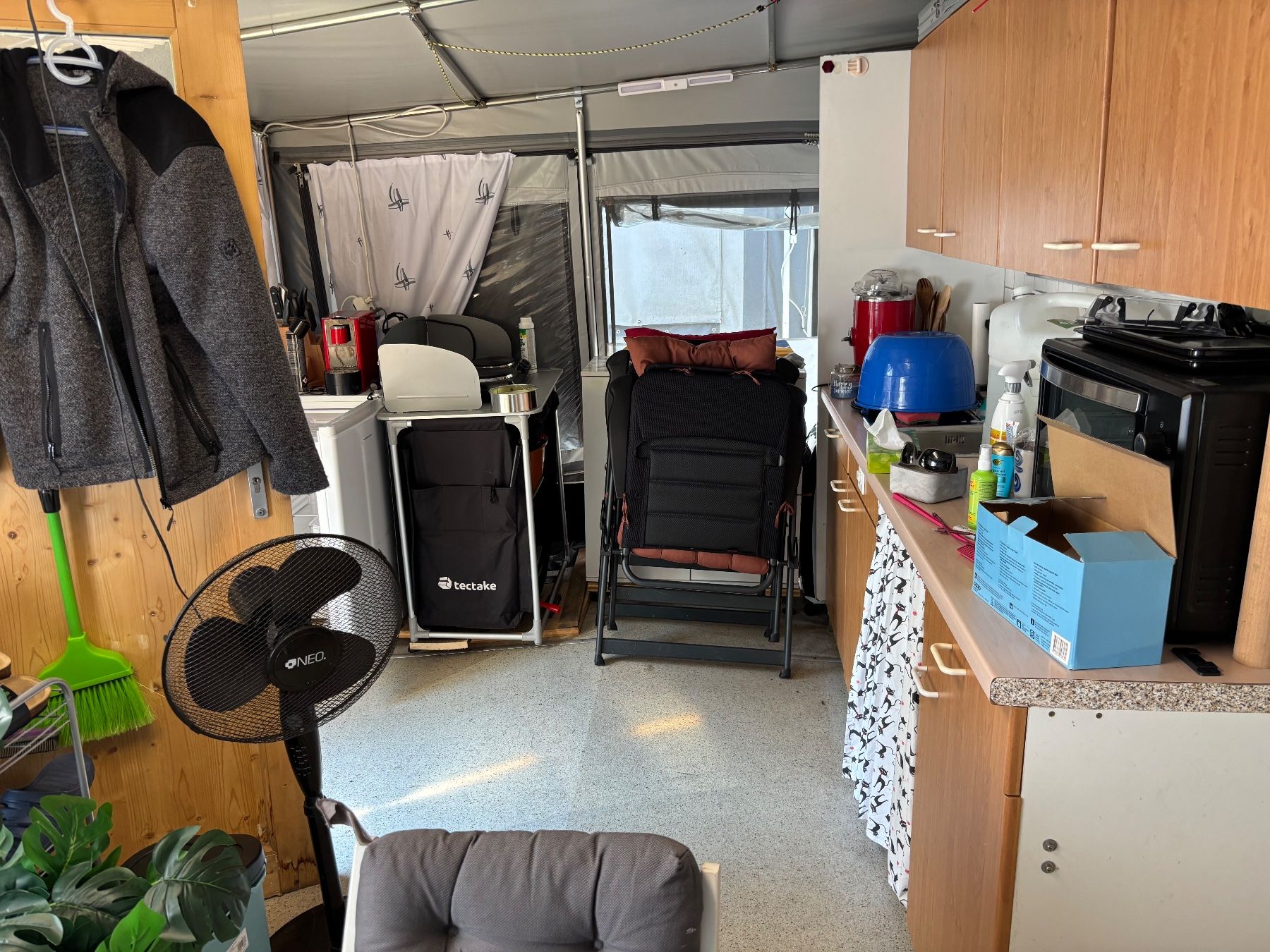 Veicoli da campeggio: Wohnwagen auf Dauercampingplatz – Usato da Chur venduto da mas_h5zg 6