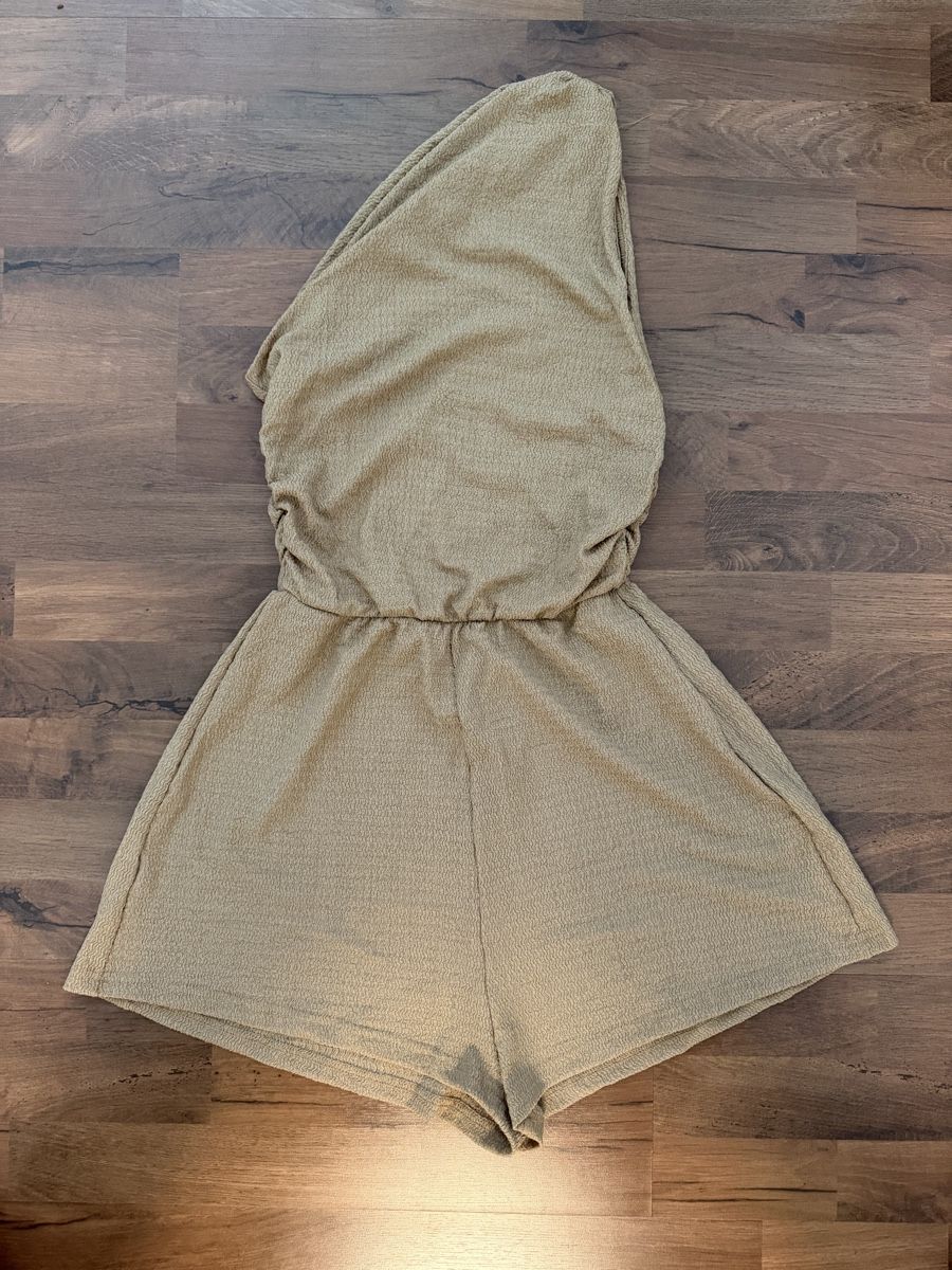 Shein Tute: One-Shoulder Jumpsuit, Grösse 36, Goldbeige – Nuovo (secondo la descrizione) da Triesen venduto da kon_kkm8