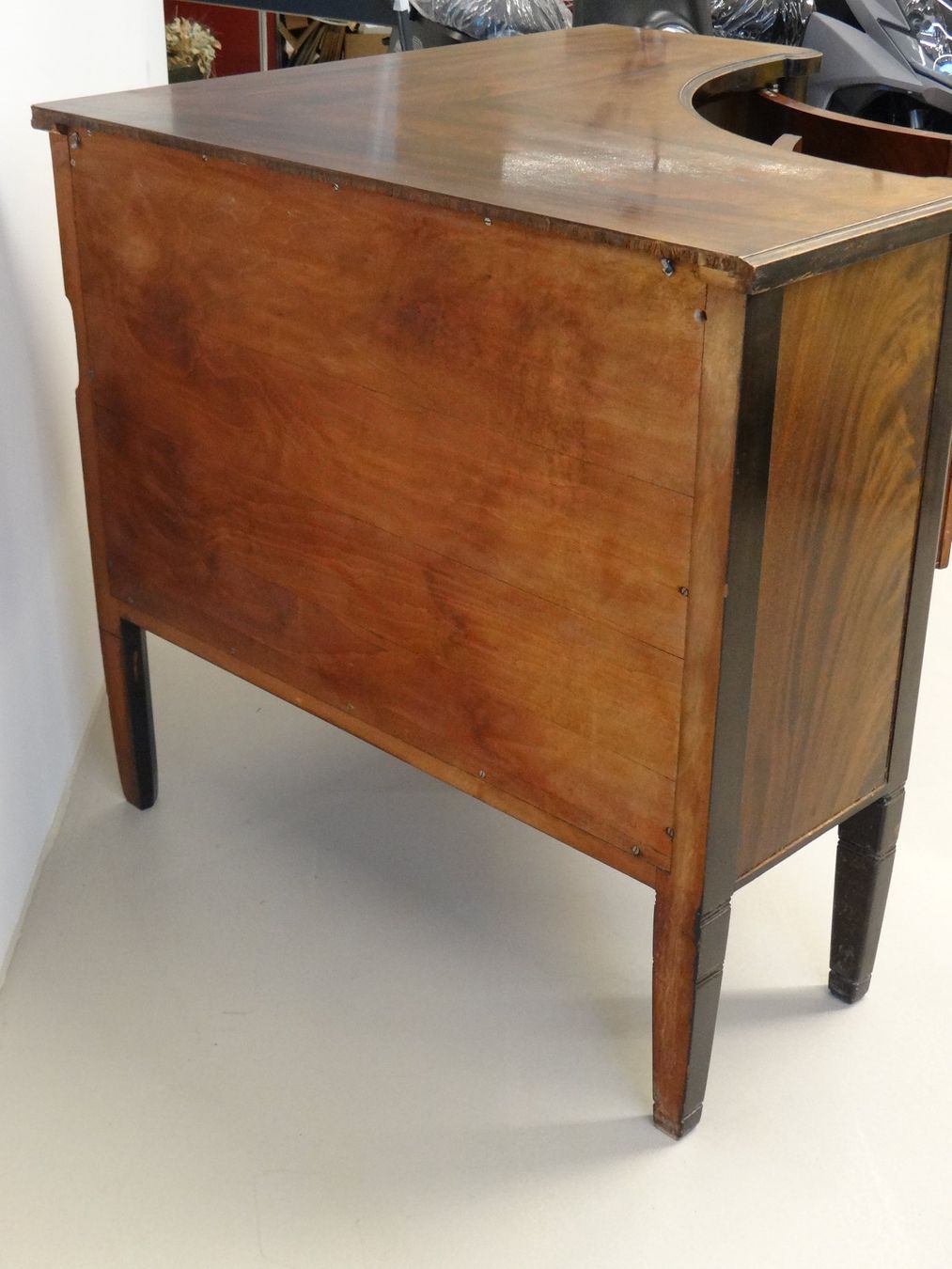 Cassettiere: Einzigartige Art Deco Eck-Kommode Bar Schrank (HE33) – Usato da Basel venduto da B.W.B. 5