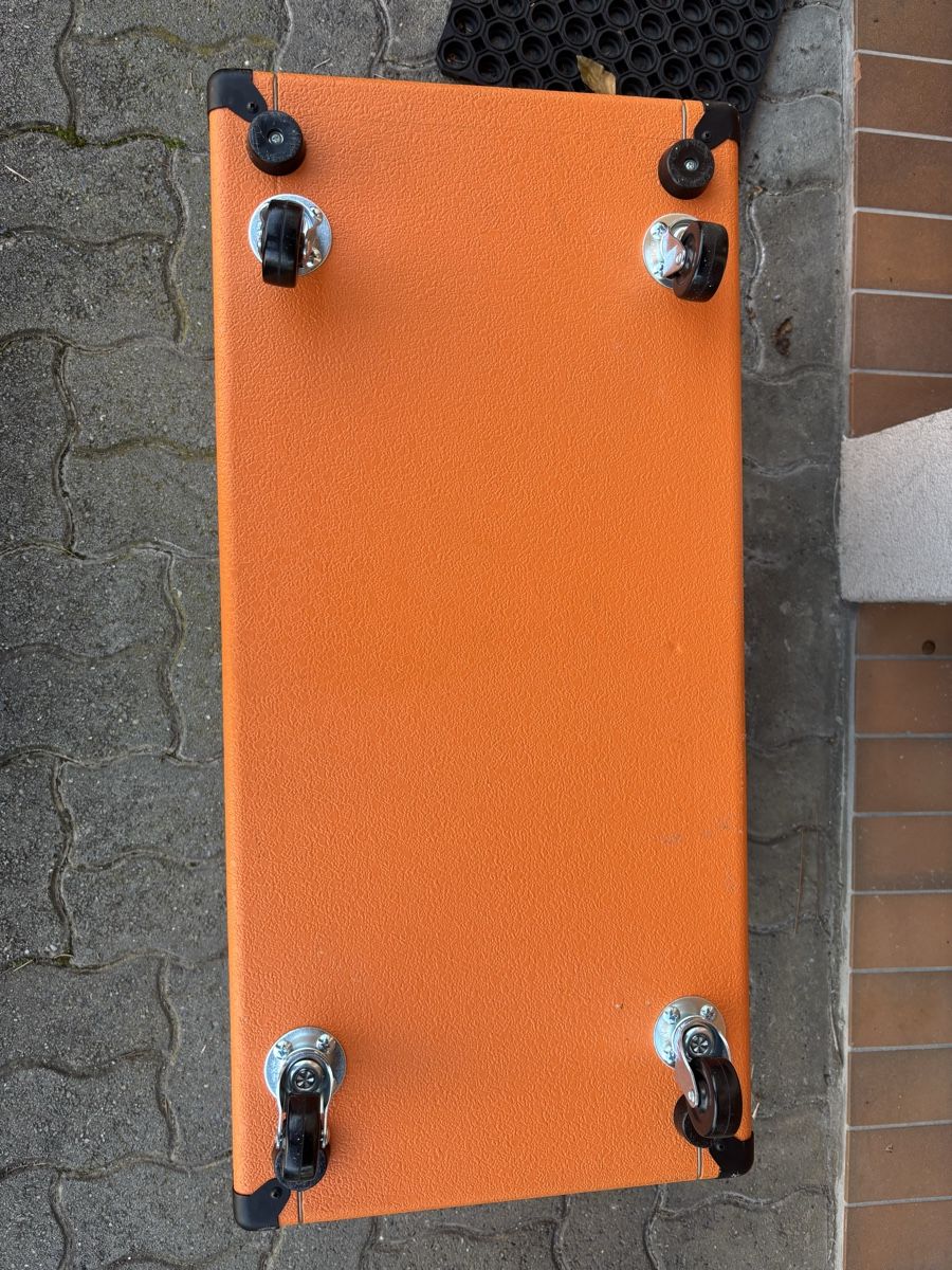 Strumenti musicali: Baffle Matamp 2x12 Greenback Orange – Usato da Yverdon-les-Bains venduto da DoctorGuitar 6