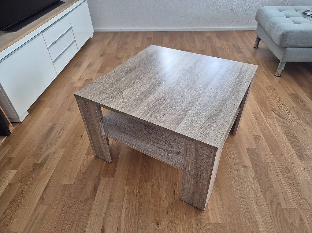 Tables: Beistelltisch quadratisch – D'occasion à Konolfingen par nad_s29h 1