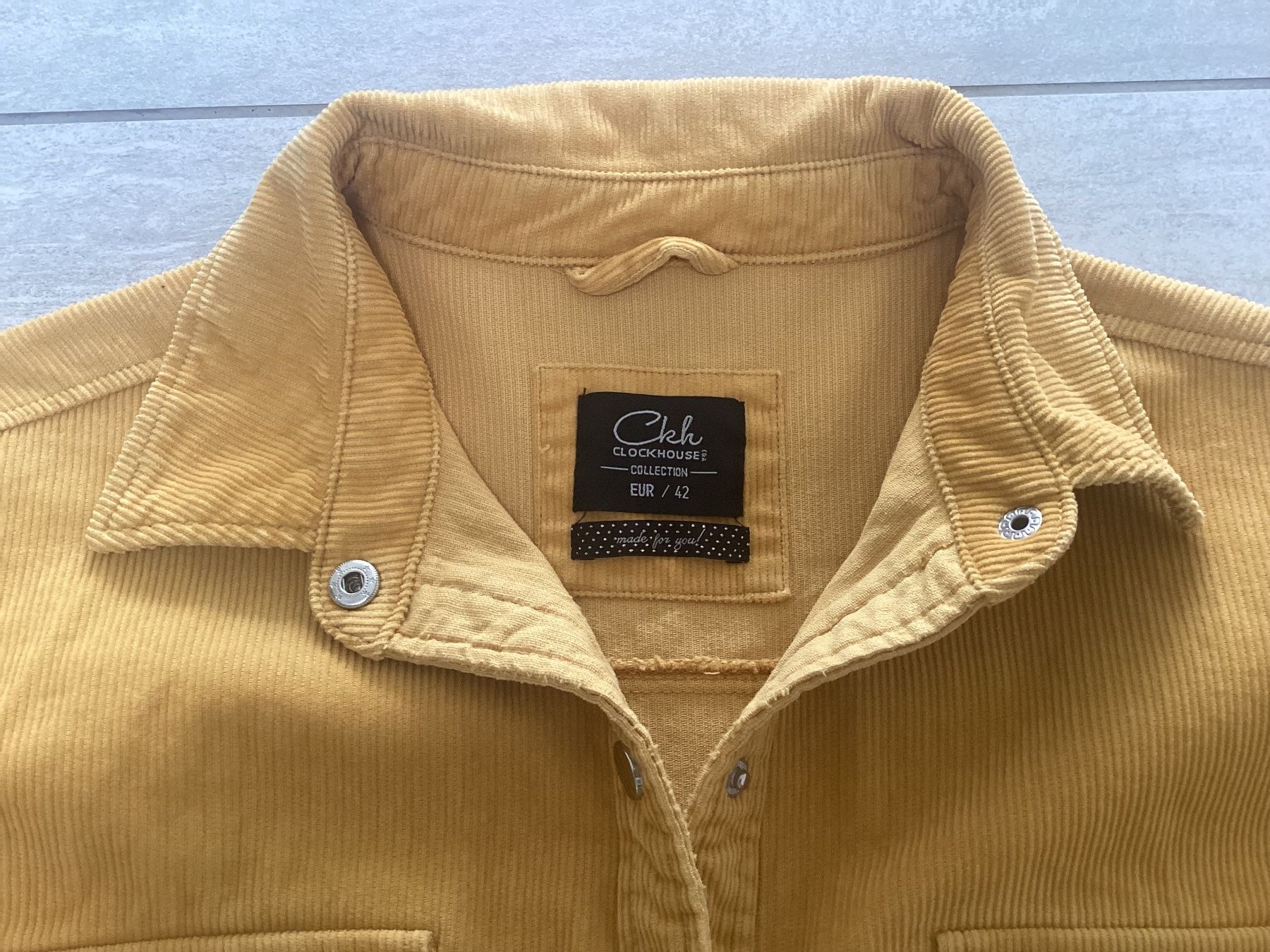 Giacche: Cordjacke kurz Gr. 42 – Usato da Riehen venduto da Bibo 1
