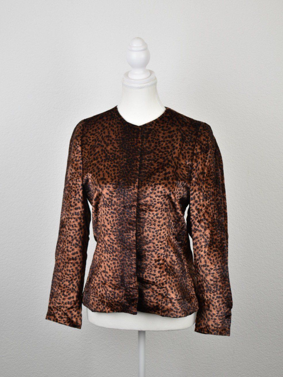 Akris Giacche: Akris Jacke, Samtoptik, Gr.36, neuwertig – Nuovo (secondo la descrizione) da Nürensdorf venduto da 2ND_STORY 1