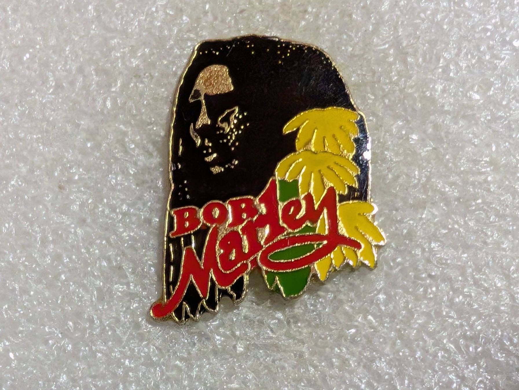 Plaketten & Abzeichen: Ansteckpin 242: Bob Marley – Gebraucht aus Oppligen von Pin-Fall-Shop