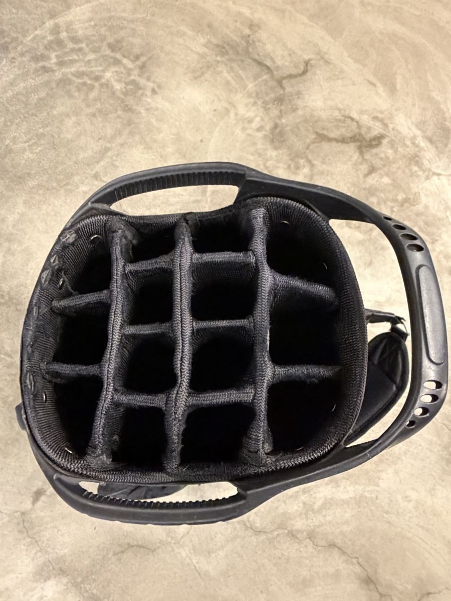 Borse: Bennington Golf Bag Black Used Condition with rain cover – Usato da Forch venduto da senson 4