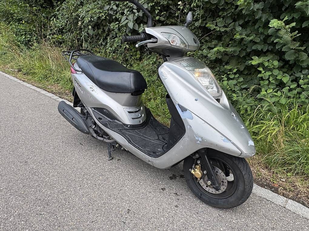 Yamaha Scooter: Yamaha xc 125 vity – Usato da Zürich venduto da Sparta365 1
