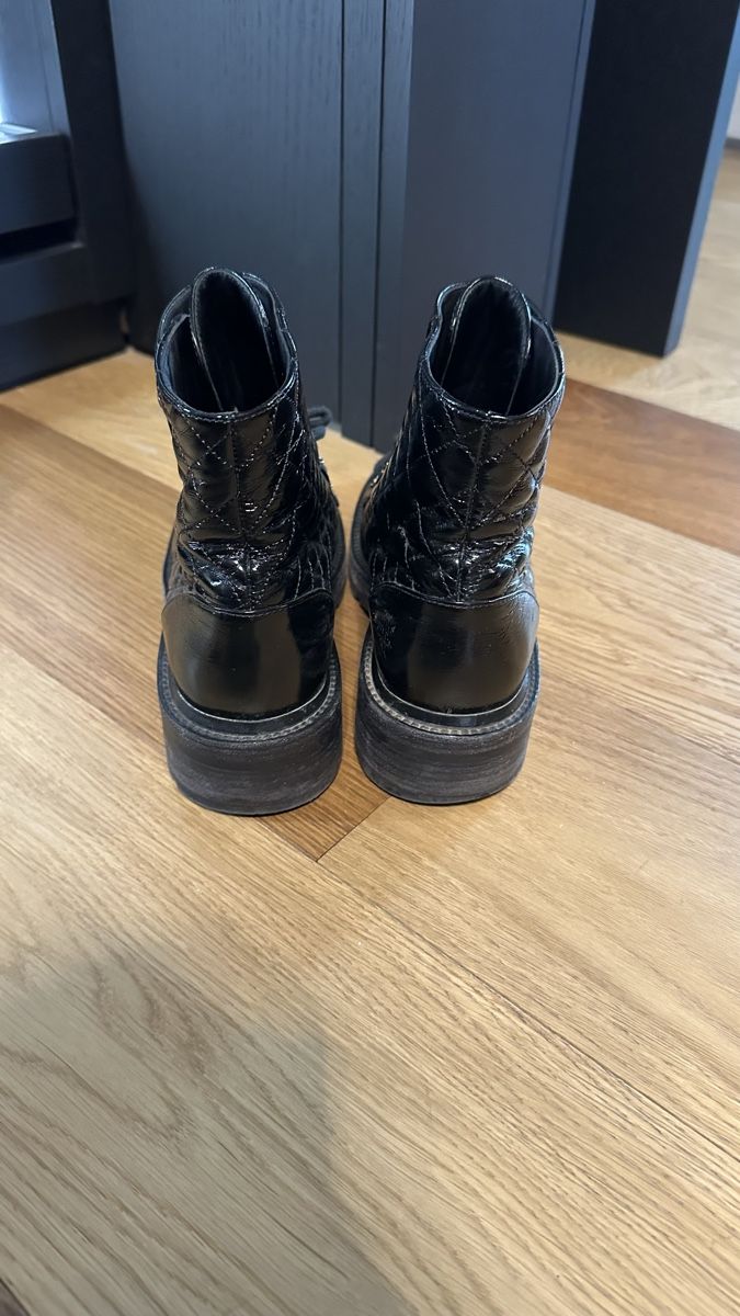 Chanel Scarpe da donna: Chanel boots – Nuovo (secondo la descrizione) da Paradiso venduto da Under_sun 3