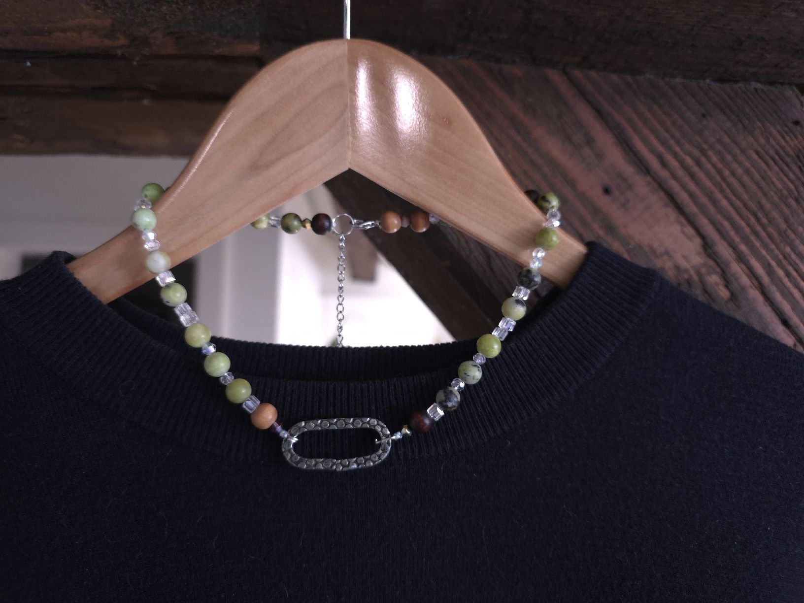 Colliers: Handcrafted necklace – Neuf avec emballage d'origine à Interlaken par NataliiaS