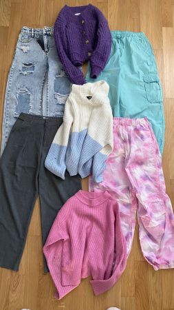 Kleiderpaket Mädchen Gr. 140–146; 9–11 Jahre Hose Pullover