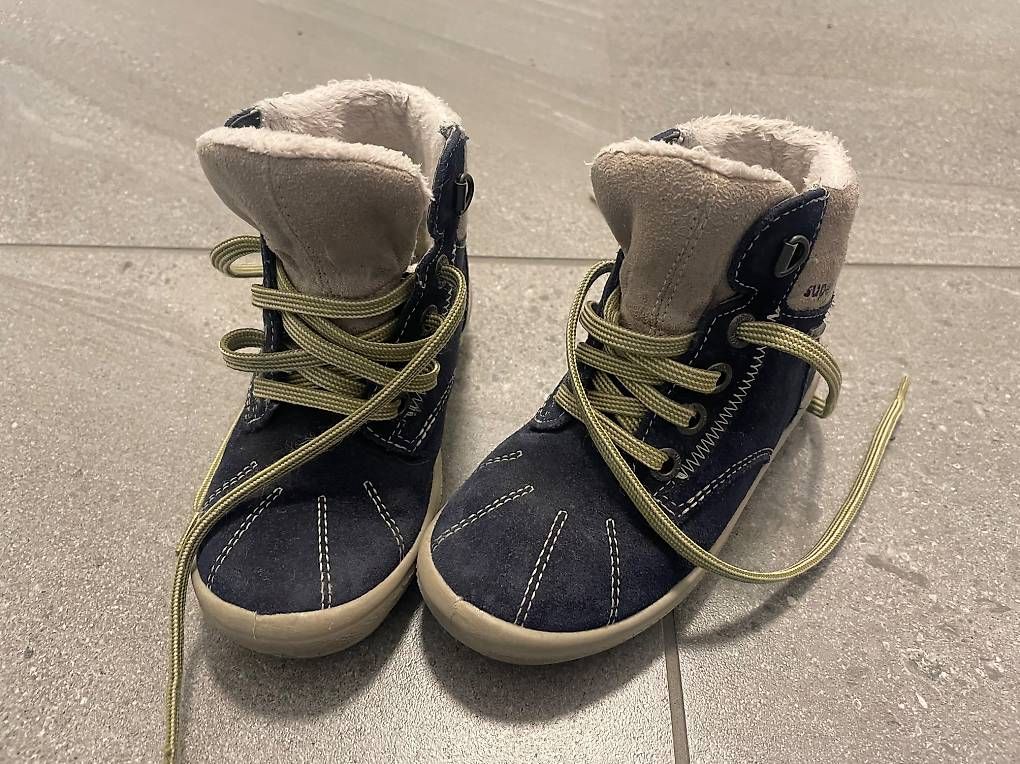 Superfit Schuhe für Jungen: Superfit Winterschuhe, Gr. 25 – Gebraucht aus Geroldswil von sab_8klh 1