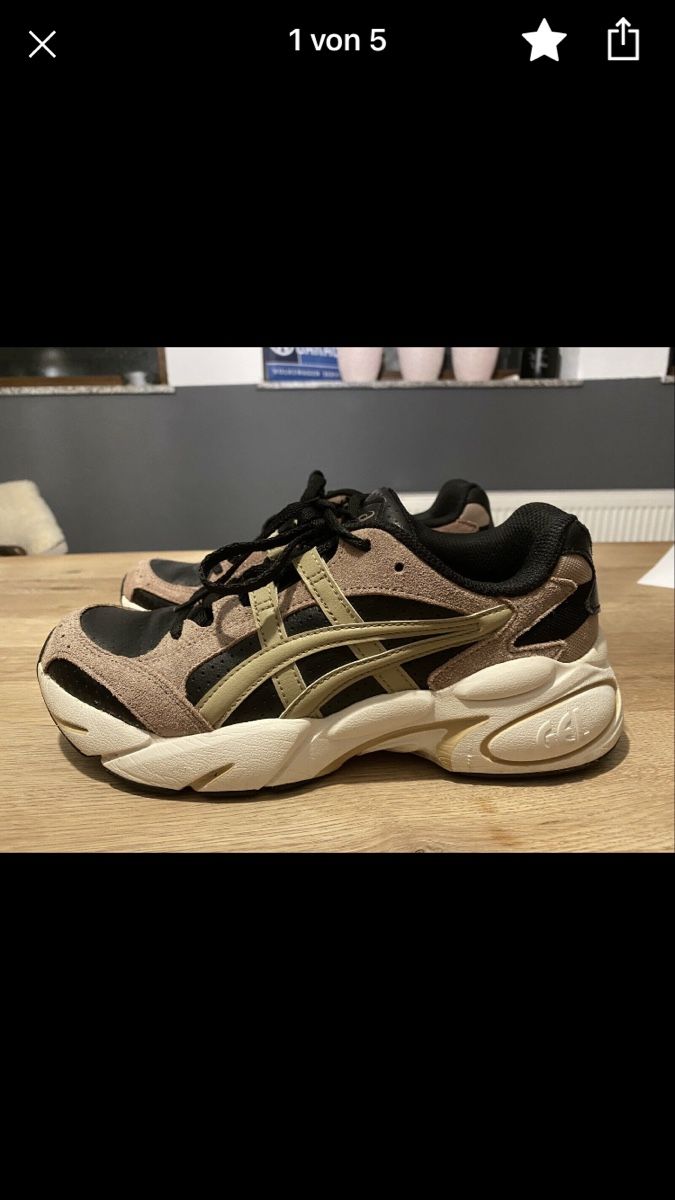 Asics Scarpe da donna: Asics Wildleder  – Usato da Zürich venduto da rom_gq5t