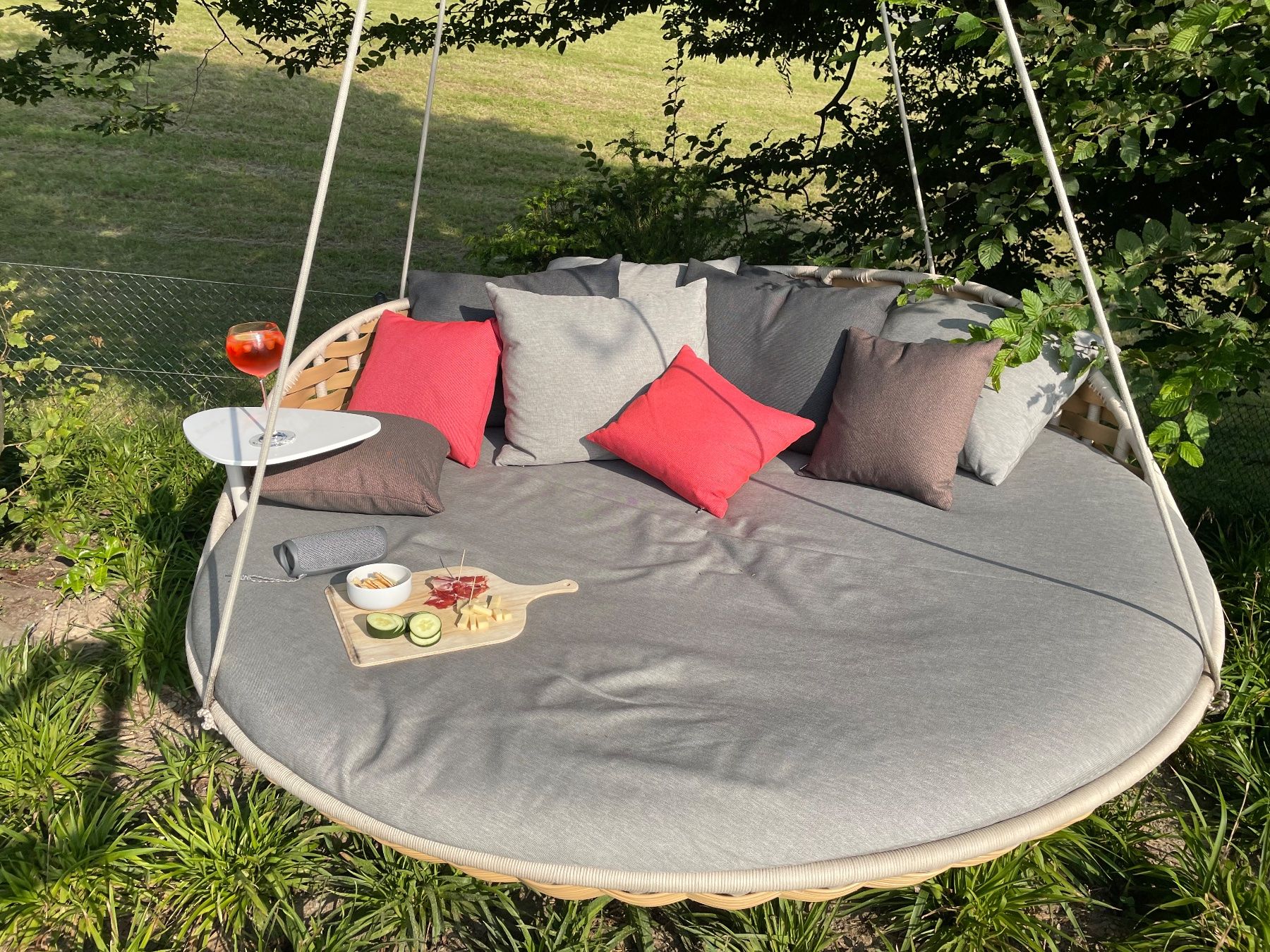 Gartenhängesitze: DEDON SWINGREST mit Seilen & Standing Lounger Rotating Base – Gebraucht aus Zug von ker_y92n 2