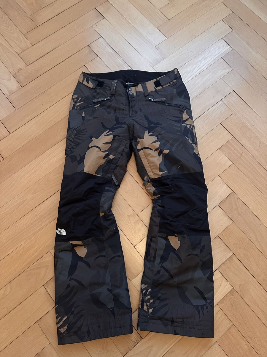 North Face Hosen: Pantalon de Ski The North Face Taille L – Gebraucht aus Neuchâtel von mar_gx8w