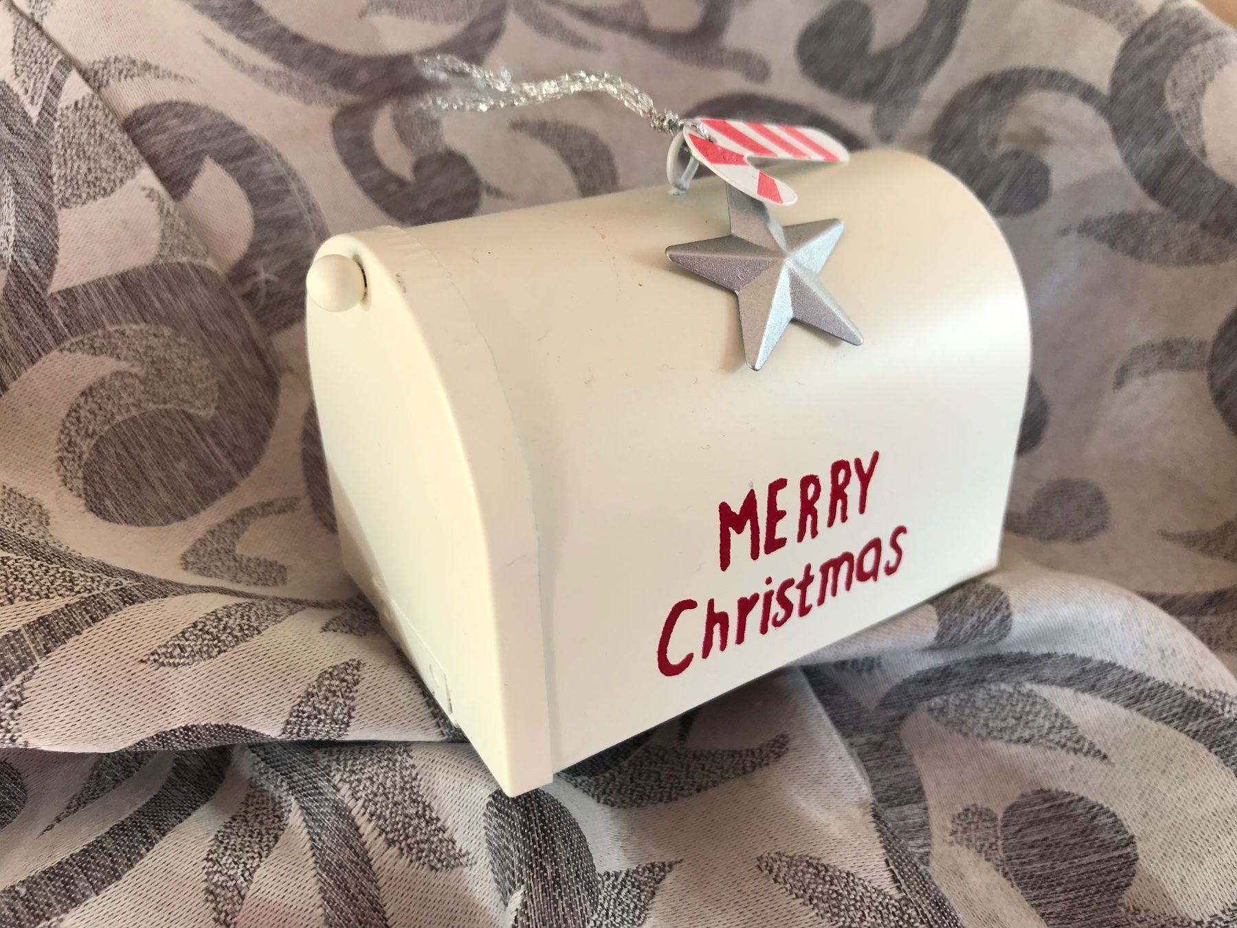 Toutes les décorations: Briefkasten Postkasten Christbaumschmuck – D'occasion à Alpnach Dorf par marvo