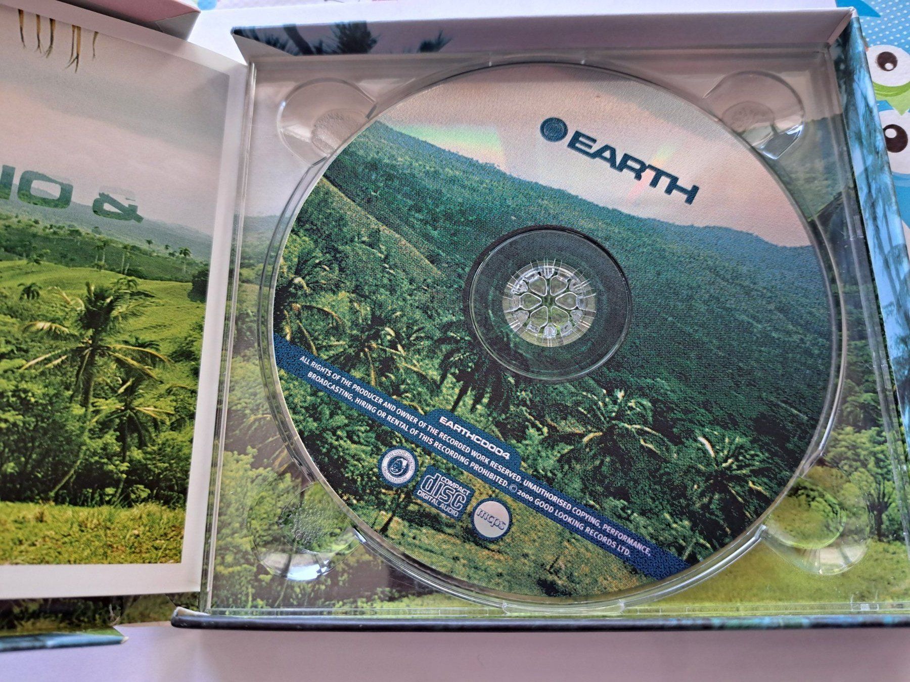 CD: Cd Lacarno & Burns - Earth – Usato da Pully venduto da bro_n52j 5