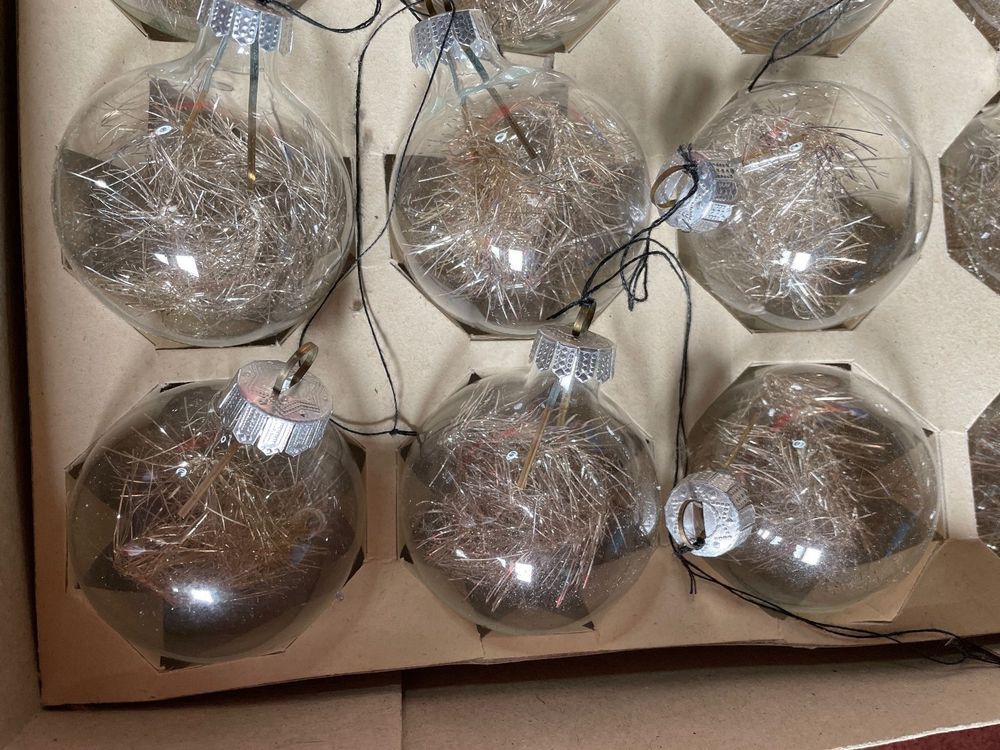 Weihnachtsbaum Schmuck Kugeln Kugel 12stück DDR glas 21 (Gebraucht) in Buchs SG für CHF 35 – mit Lieferung auf Ricardo kaufen