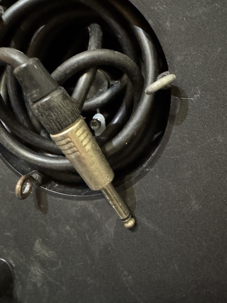 Neutrik Cavi: NEUTRIK Kabelrolle mit 35M Instrumentenkabel – Usato da Seewen SZ venduto da QM.03 6