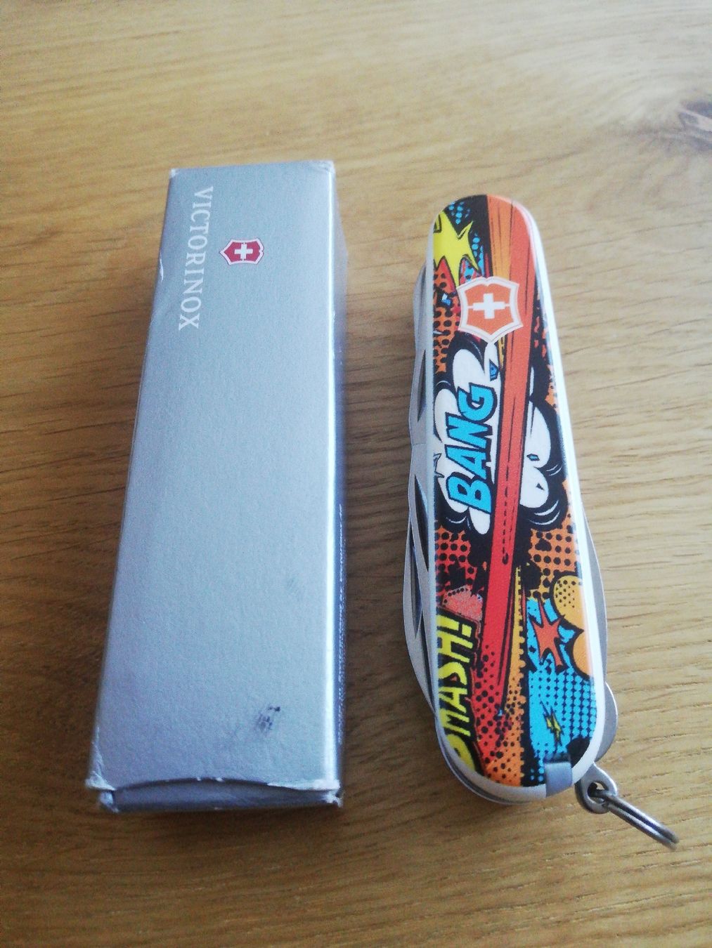 Victorinox Coltelli tascabile: Victorinox Huntsman Comic Spez. Edt. – Usato da Balgach venduto da VicAlox 2