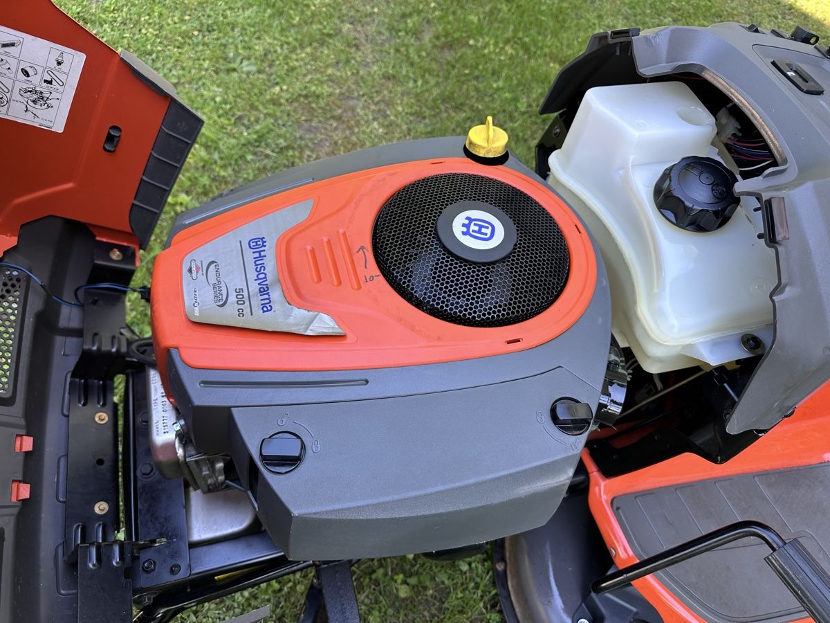 Husqvarna Tagliaerba: Rasentraktor Husqvarna TC 238  – Usato da Grossdietwil venduto da kawasaki-kfx 8